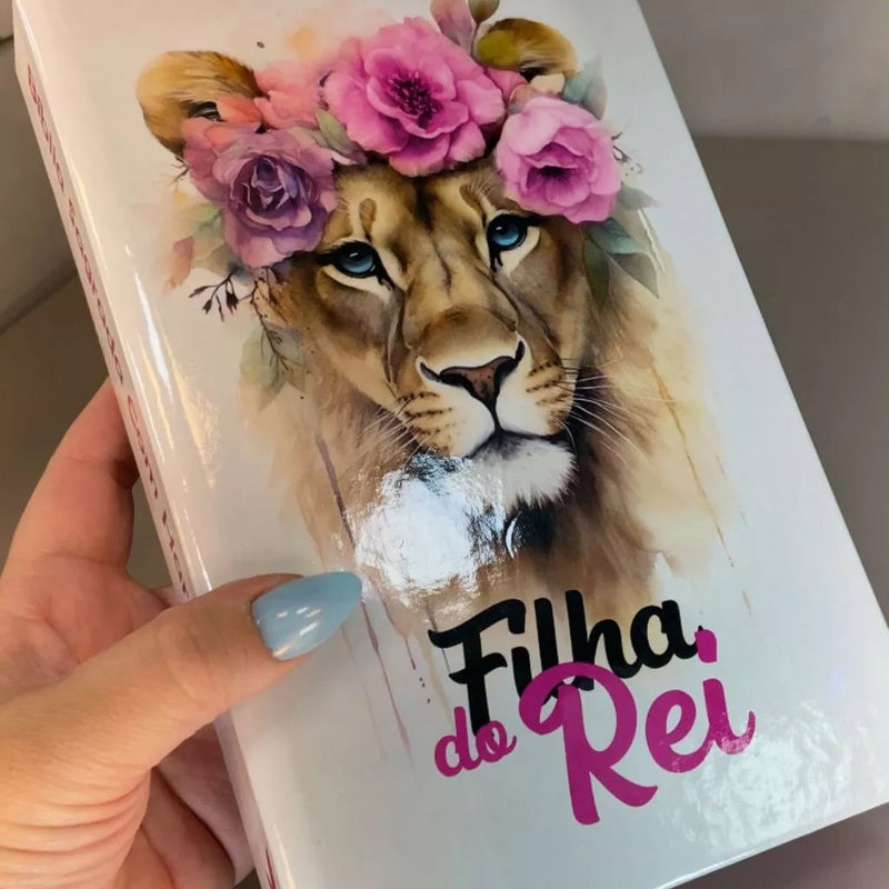 Kit 2 Bíblias Evangélicas Leão Filha do Rei/ Leão Yeshua Branca/ LETRAS MÉDIAS Com Harpa e Índice